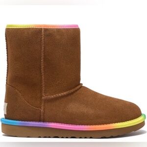 UGG Classic II Short Rainbow Toddler 7 Shearling Lined